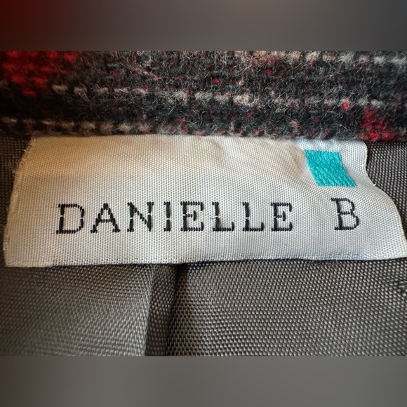 DANIELLE B - Vintage Red/Black/Gray Patterned Blazer Women’s Size Medium - Picture 8 of 16